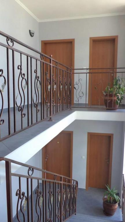 Happy Ring Guest Rooms Haskovo Exterior foto